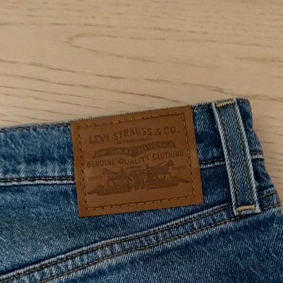 Levi's Ribcage Straight Jean In Valley View - Picture 3 of 6